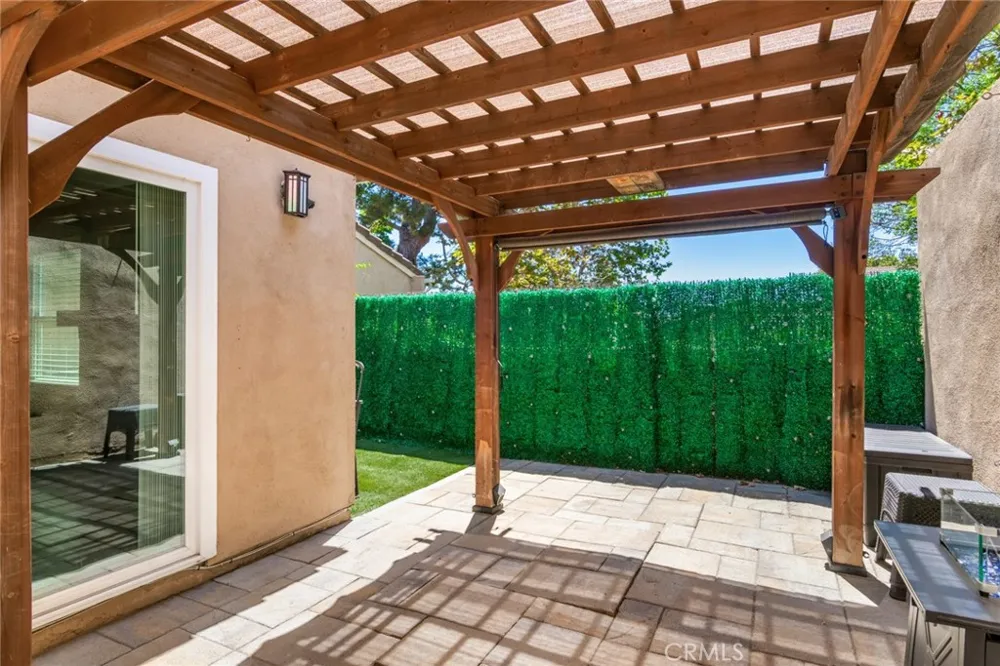 1182 Mountain Gate Upland, CA 91786