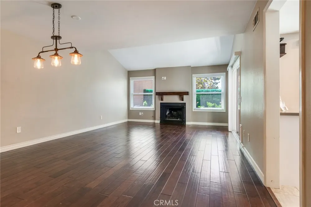 1182 Mountain Gate Upland, CA 91786