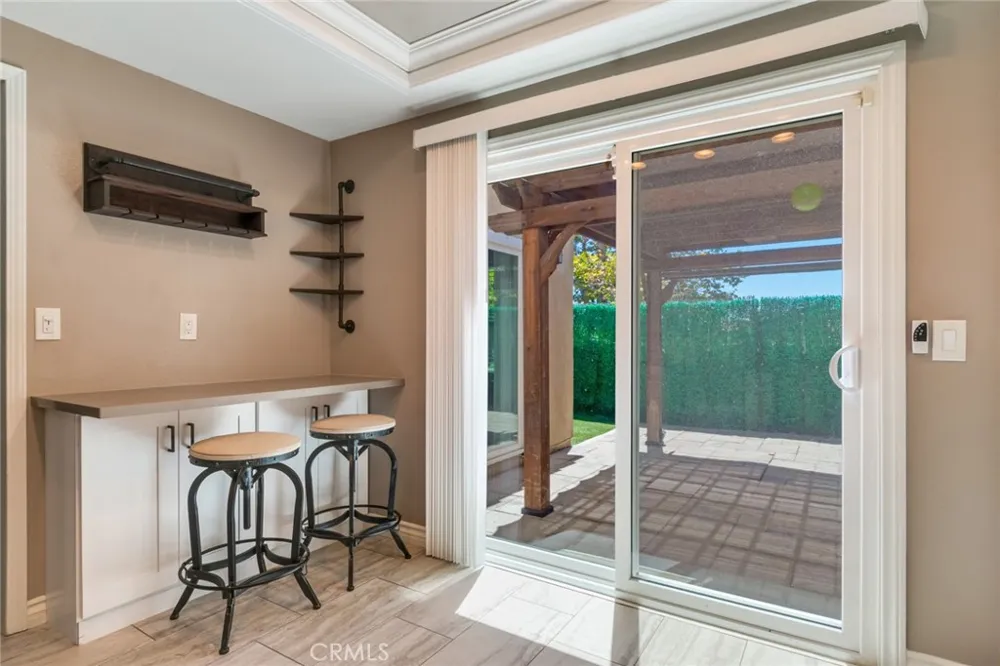 1182 Mountain Gate Upland, CA 91786