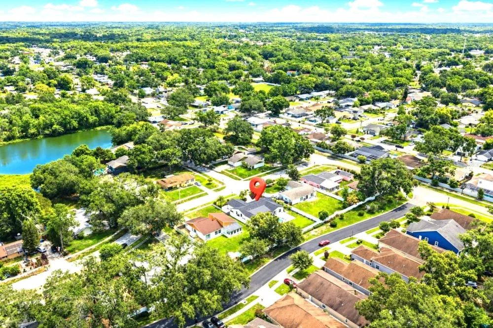 906 SAMY DRIVE Tampa, FL 33613