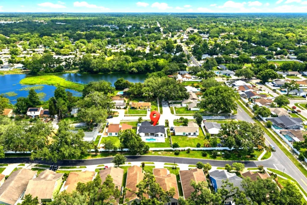 906 SAMY DRIVE Tampa, FL 33613