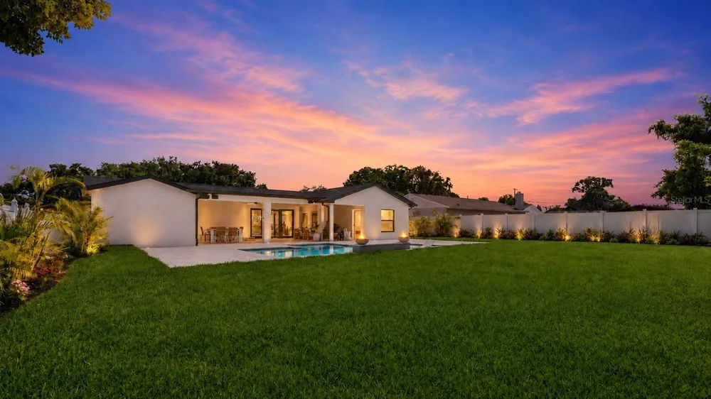 906 SAMY DRIVE Tampa, FL 33613
