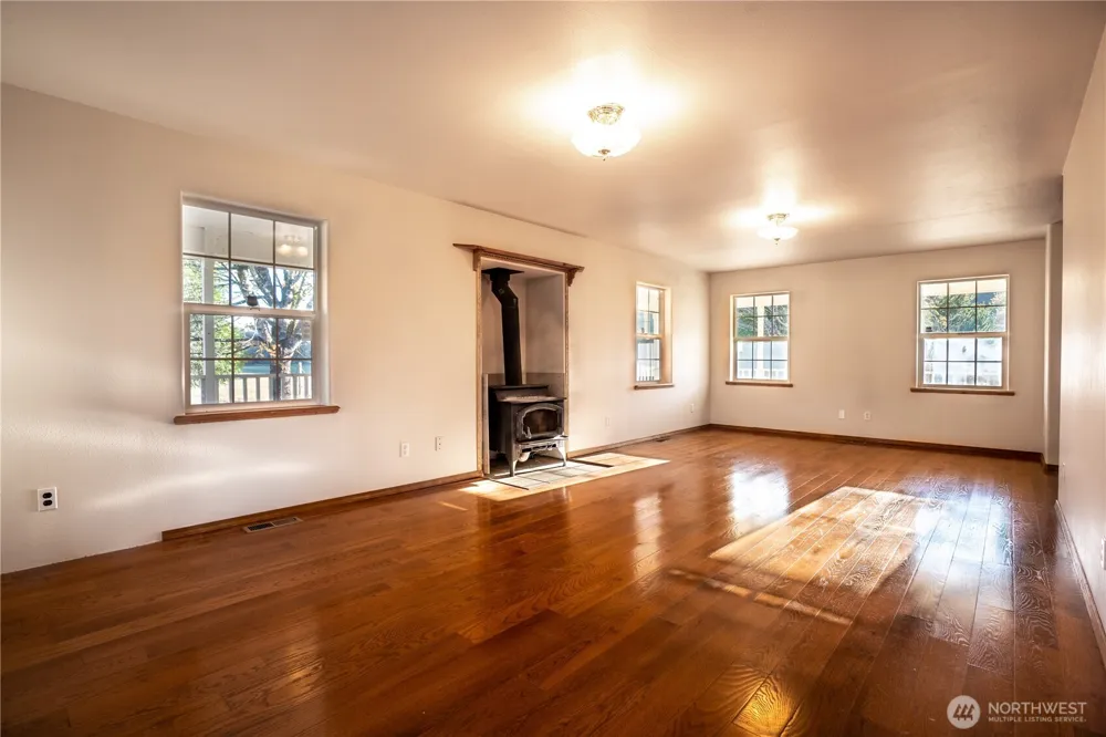 732 Satsop Road W Montesano, WA 98563