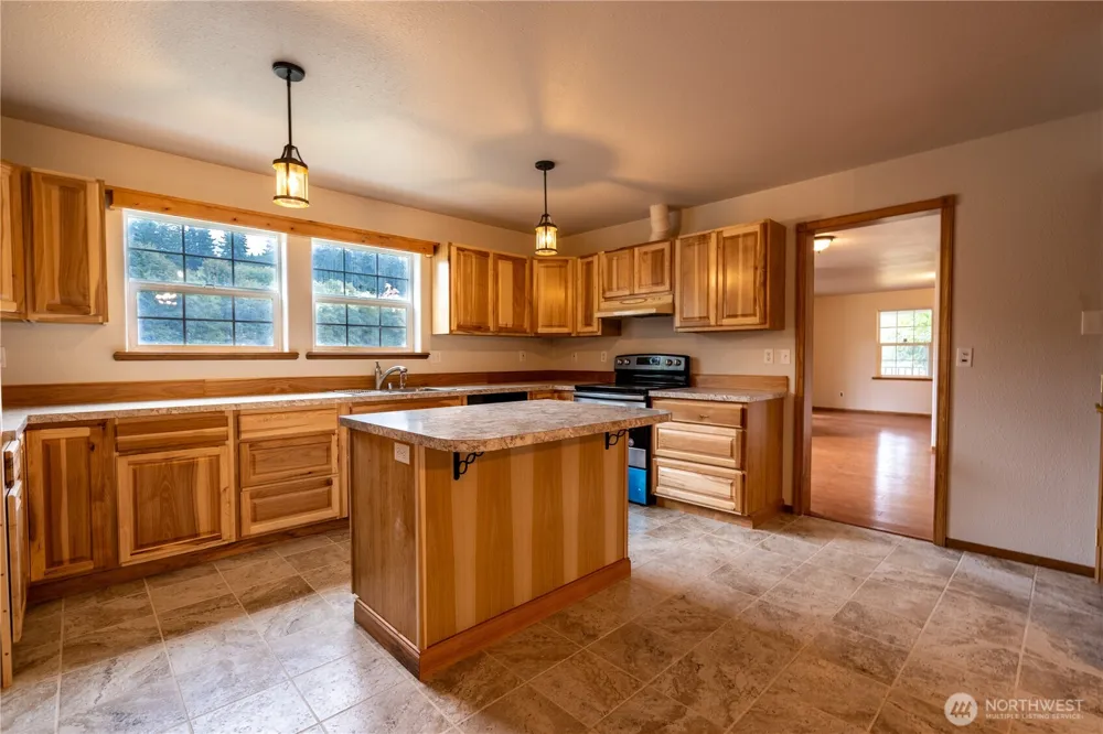 732 Satsop Road W Montesano, WA 98563