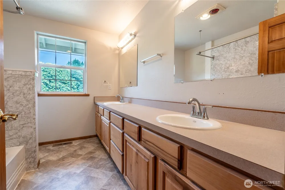 732 Satsop Road W Montesano, WA 98563