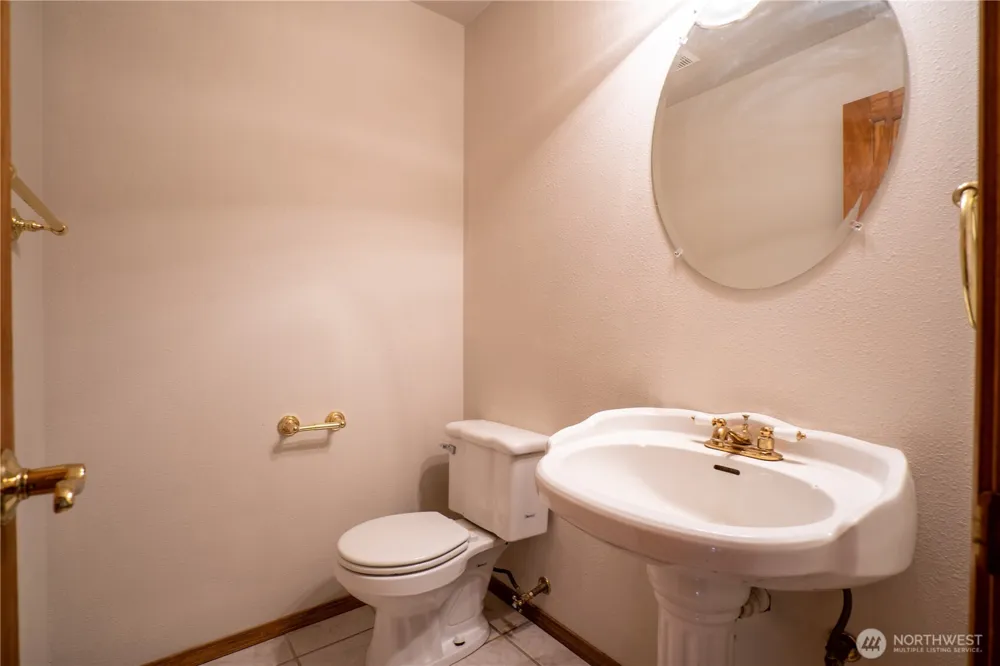 732 Satsop Road W Montesano, WA 98563