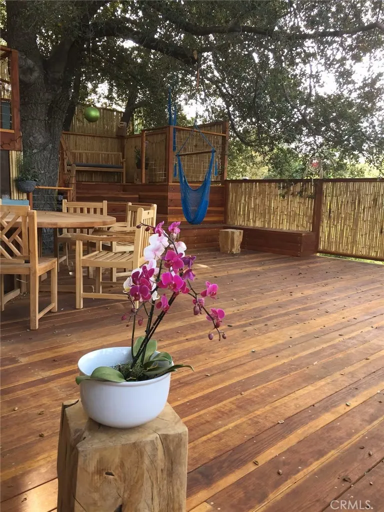 3543 Poppy Calabasas, CA 91302