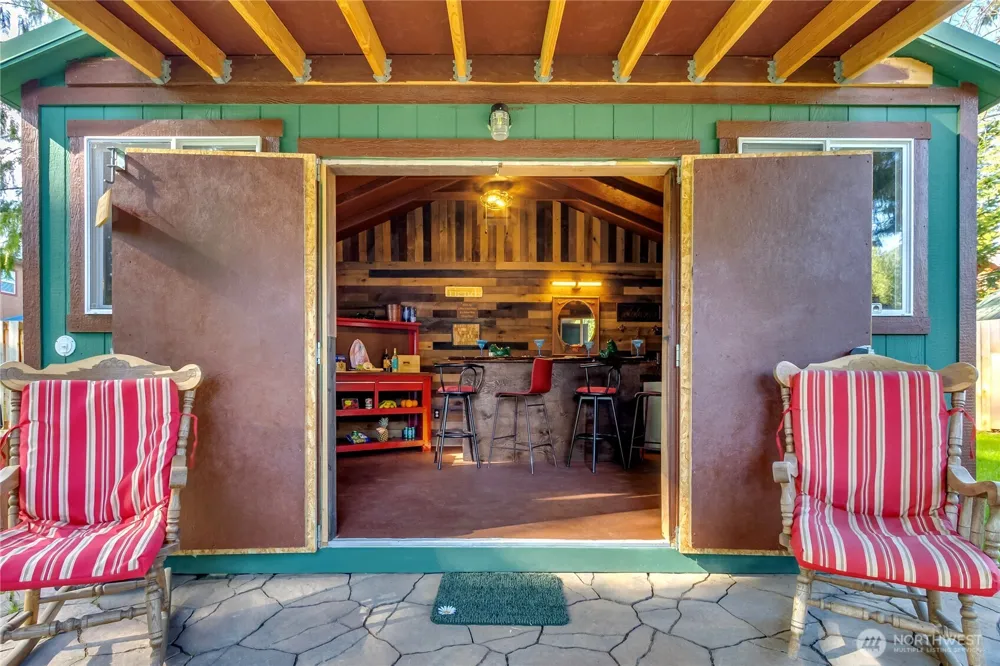 105 Holiday Lane Packwood, WA 98361