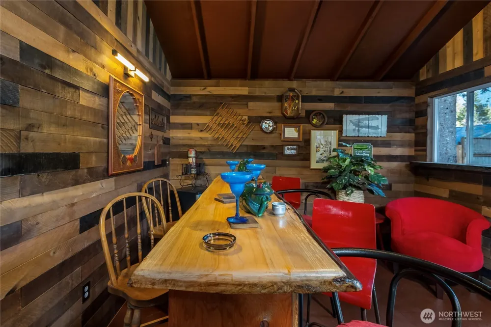 105 Holiday Lane Packwood, WA 98361