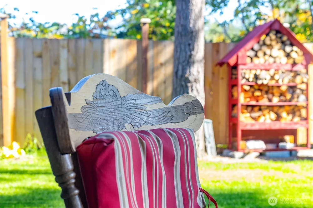 105 Holiday Lane Packwood, WA 98361