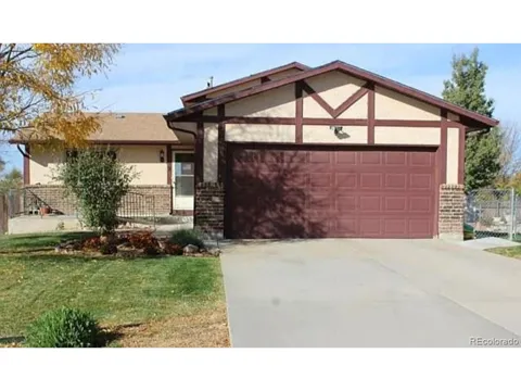 2 Bitterweed Court