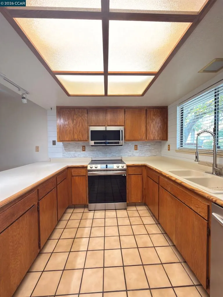 1640 San Vicente Ave Napa, CA 94558