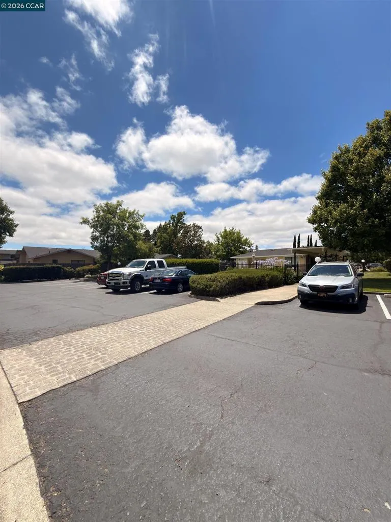 1640 San Vicente Ave Napa, CA 94558