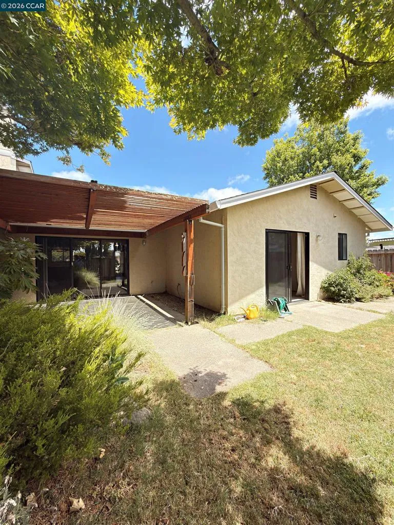 1640 San Vicente Ave Napa, CA 94558