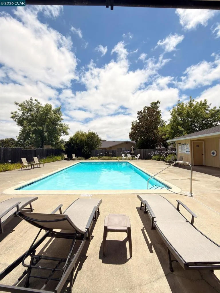 1640 San Vicente Ave Napa, CA 94558