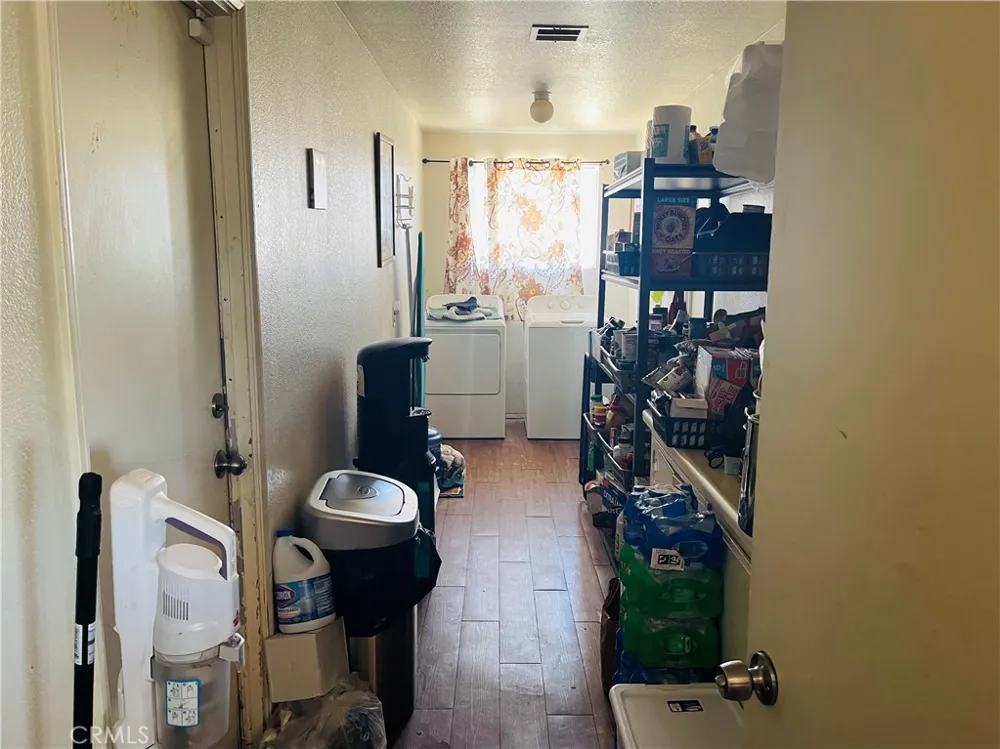 16131 Llanada Victorville, CA 92394
