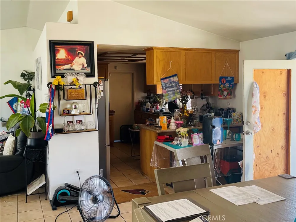 16131 Llanada Victorville, CA 92394