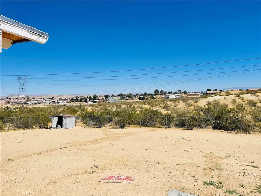 16131 Llanada Victorville, CA 92394