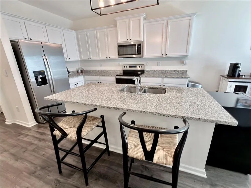 111 Hampton Circle McDonough, GA 30253