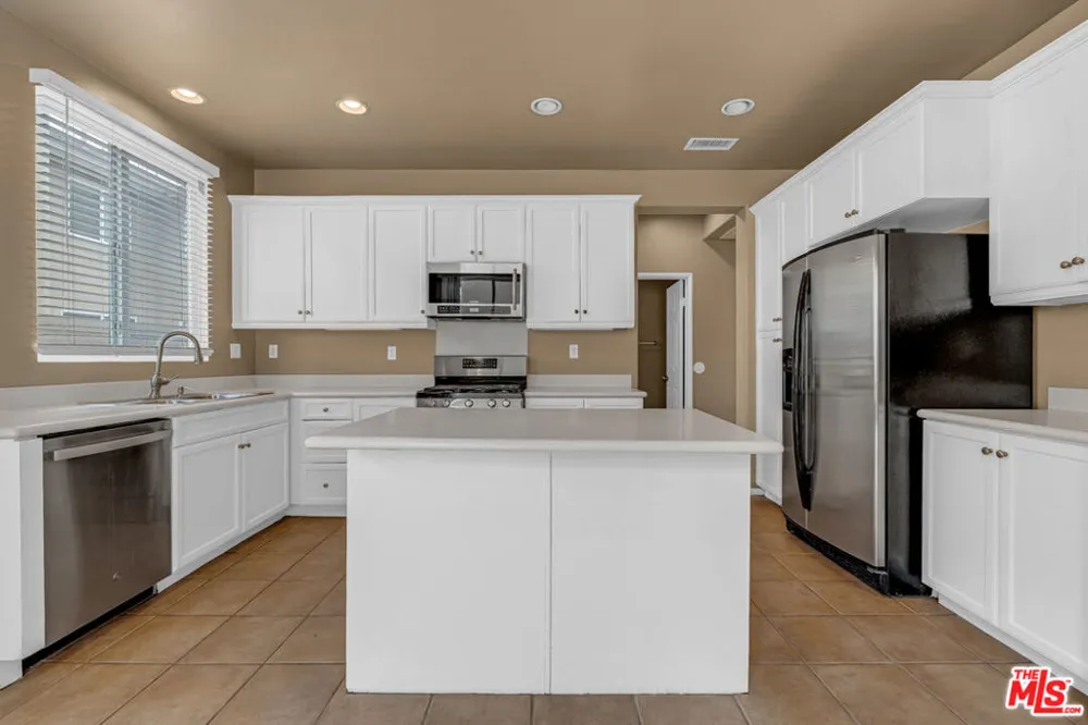 1056 Agate Court Gardena, CA 90247