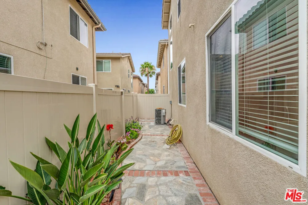 1056 Agate Court Gardena, CA 90247