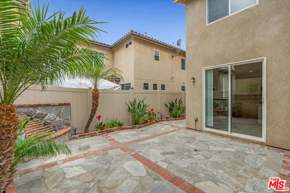 1056 Agate Court Gardena, CA 90247