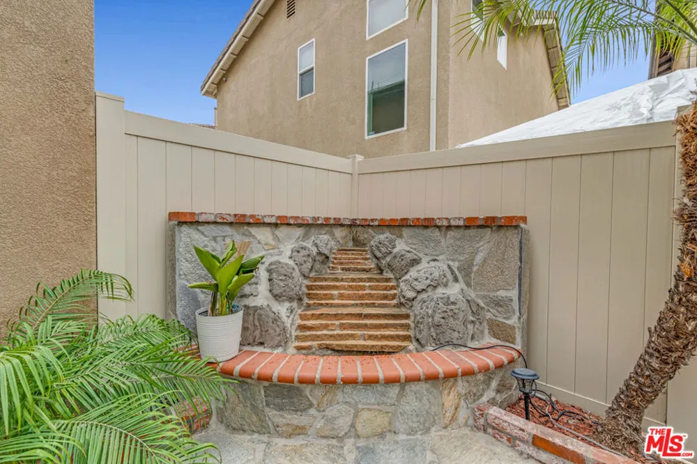 1056 Agate Court Gardena, CA 90247