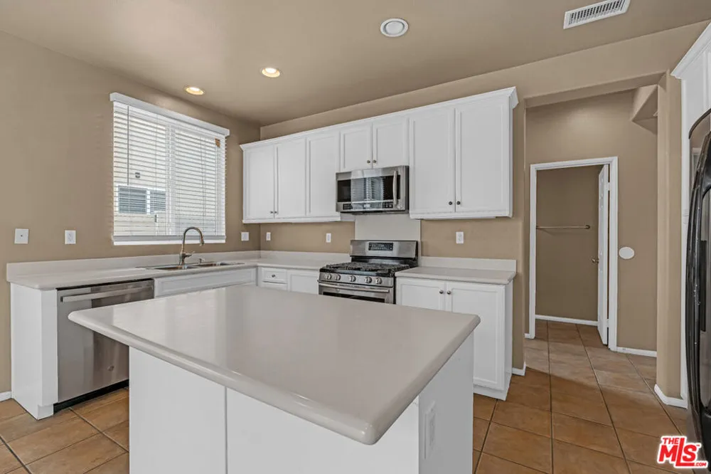 1056 Agate Court Gardena, CA 90247