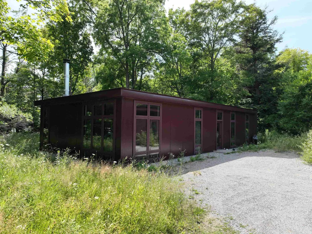 626 Thunder Road Leelanau Township, MI 49670