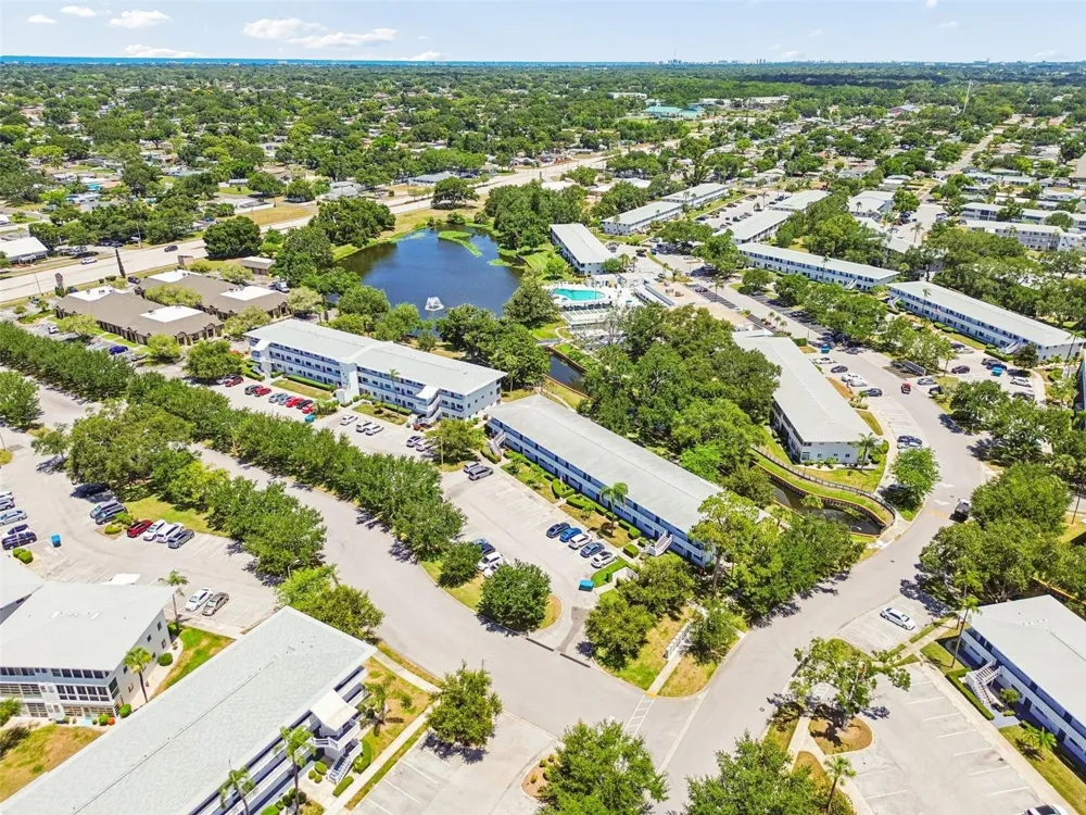 8220 112TH STREET #106 Seminole, FL 33772