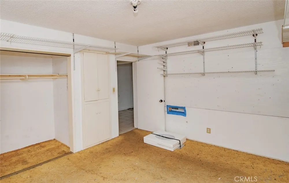 4427 W 166th Lawndale, CA 90260