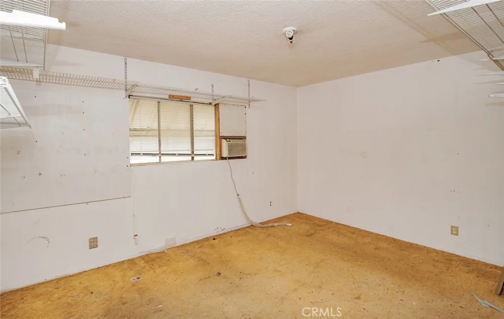 4427 W 166th Lawndale, CA 90260