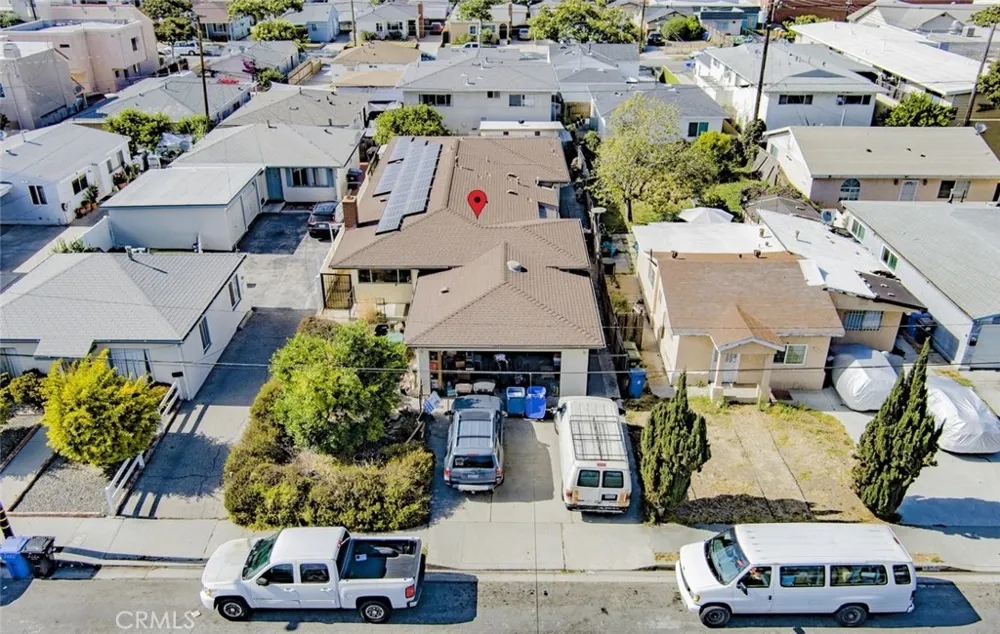 4427 W 166th Lawndale, CA 90260