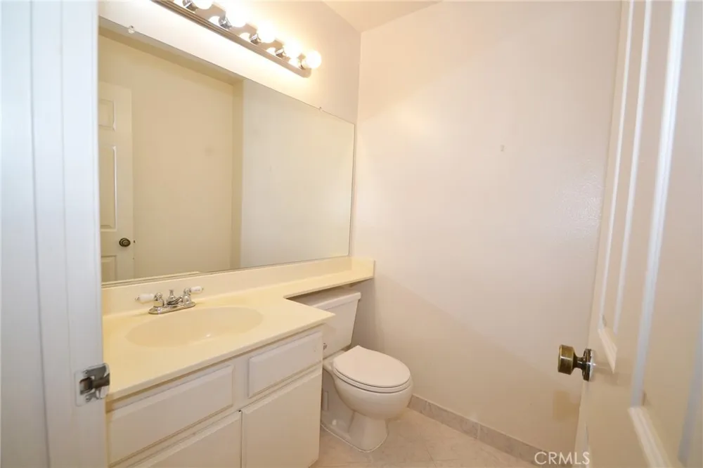 2595 Plaza Del Amo #413 Torrance, CA 90503