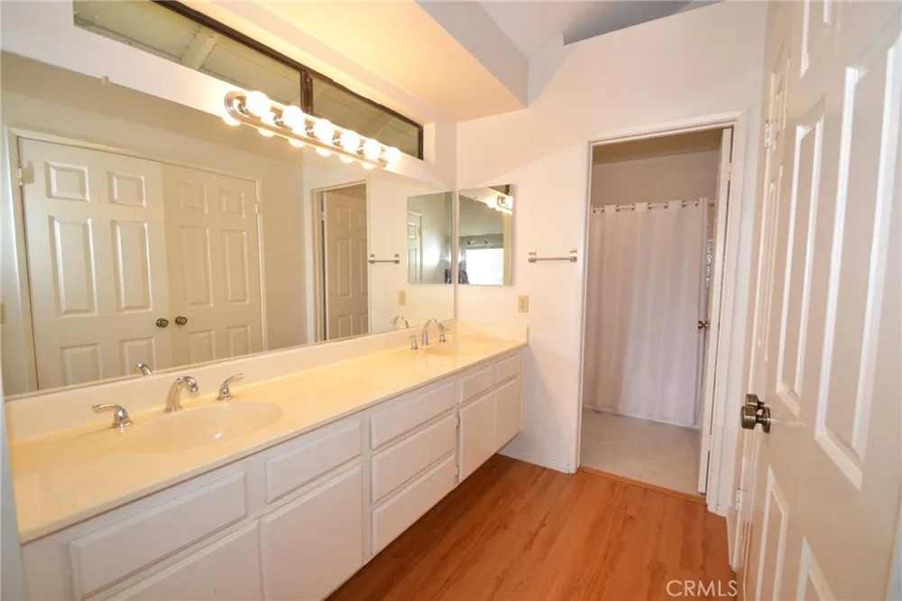 2595 Plaza Del Amo #413 Torrance, CA 90503
