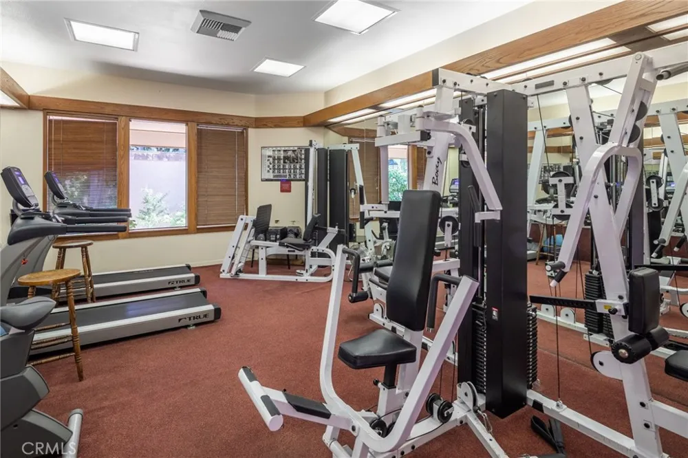 2595 Plaza Del Amo #413 Torrance, CA 90503