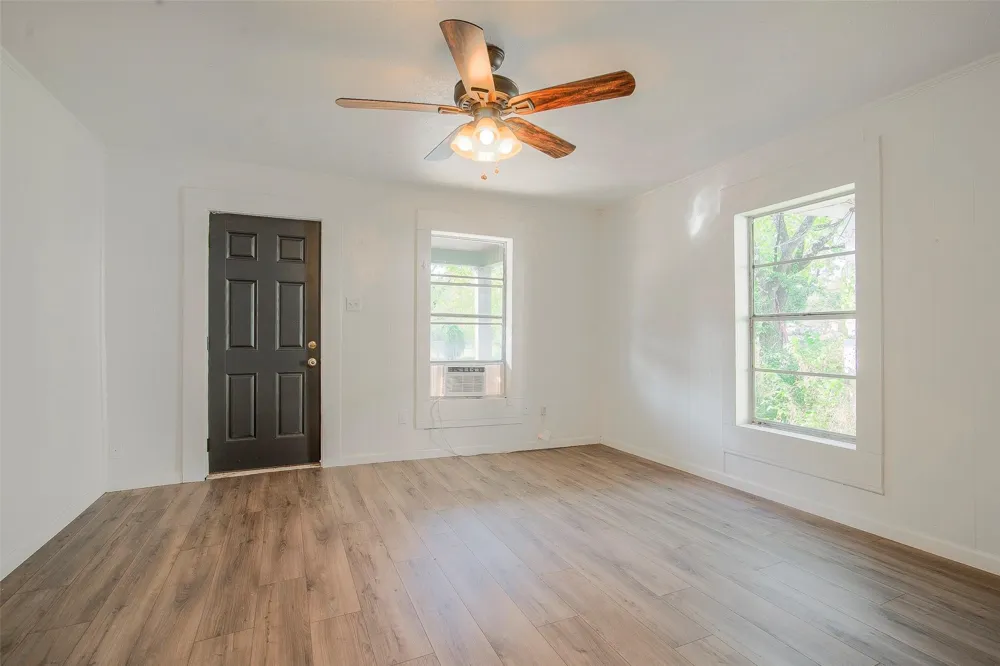 413 MANSON STREET Wolfe City, TX 75496