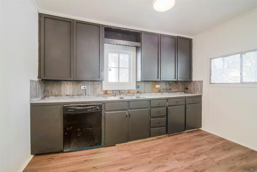 413 MANSON STREET Wolfe City, TX 75496
