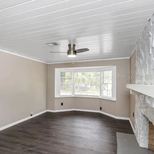 2608 OAKWOOD DRIVE Largo, FL 33771