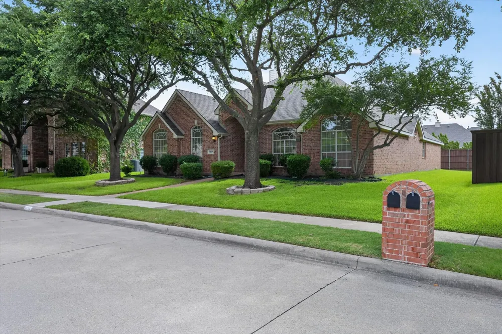 8308 Halkin Court Plano, TX 75024