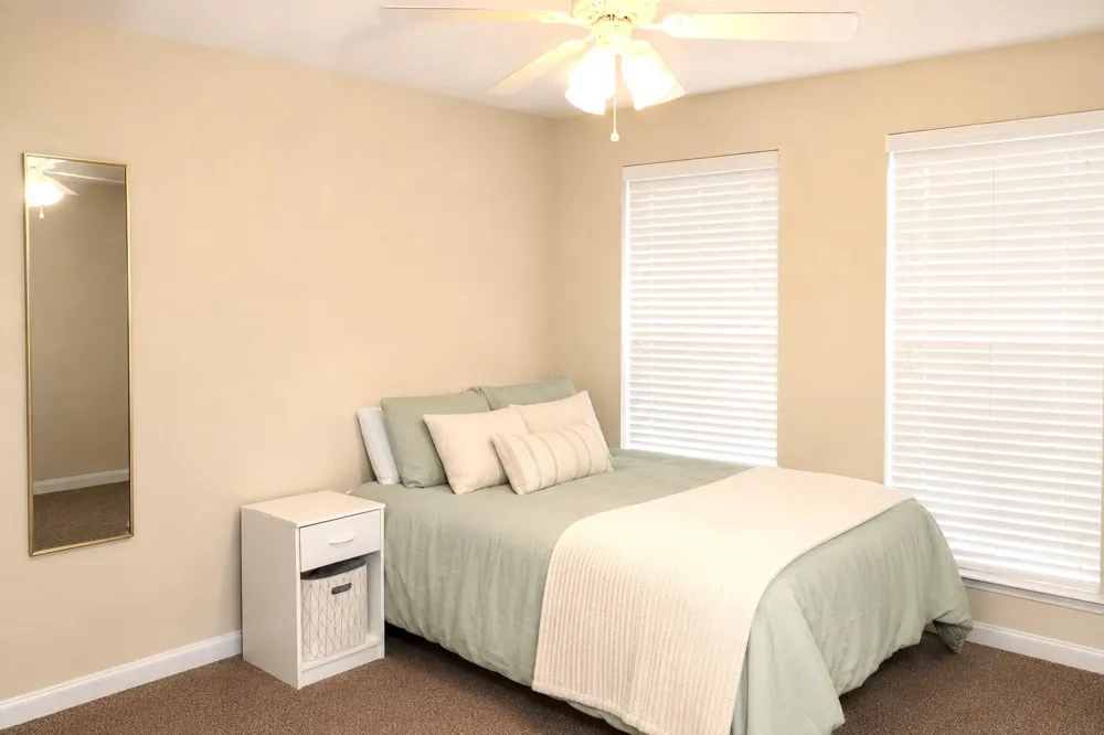1725 Harvey Mitchell Parkway S #1517 College Station, TX 77840