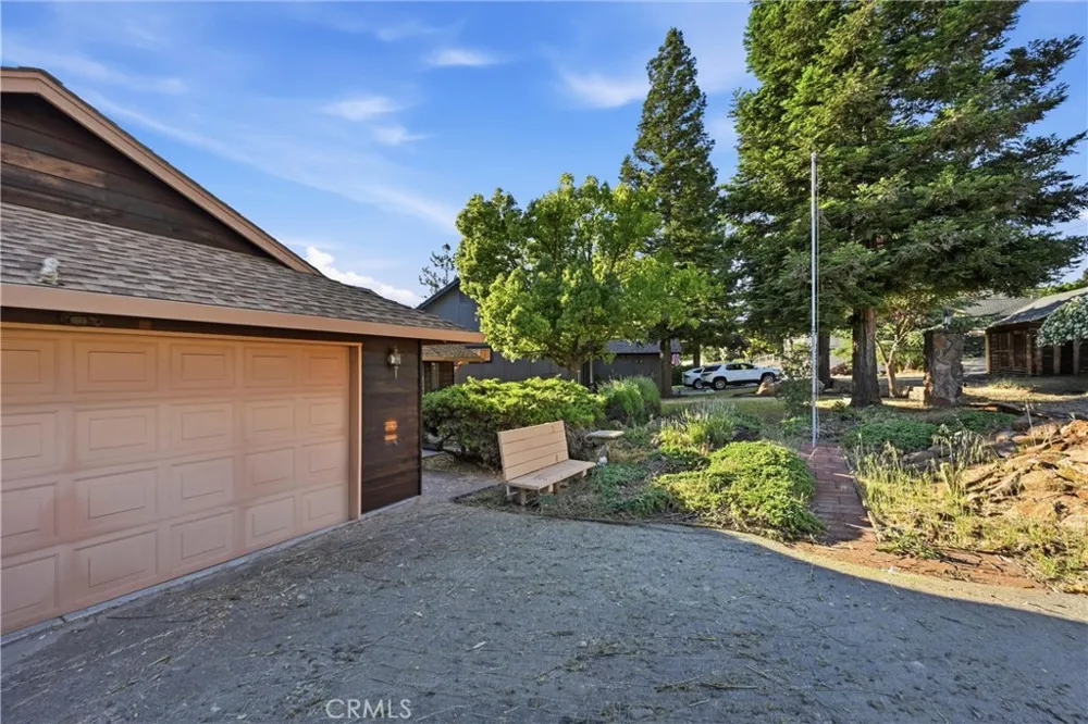 17153 Squirrelhill Road Hidden Valley Lake, CA 95467