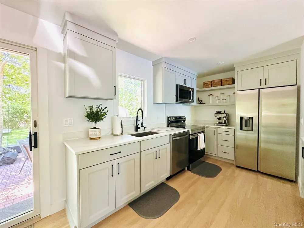 45 Yale Drive Hampton Bays, NY 11946