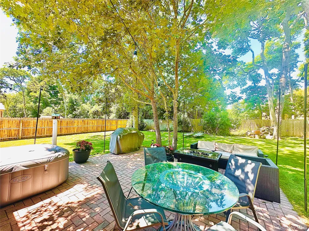 45 Yale Drive Hampton Bays, NY 11946