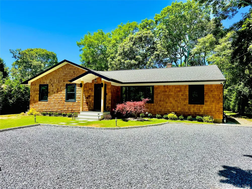 45 Yale Drive Hampton Bays, NY 11946