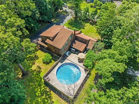 11 Buena Vista Road