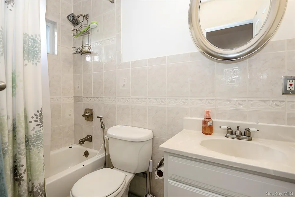 25A Reynolds Street Huntington Station, NY 11746