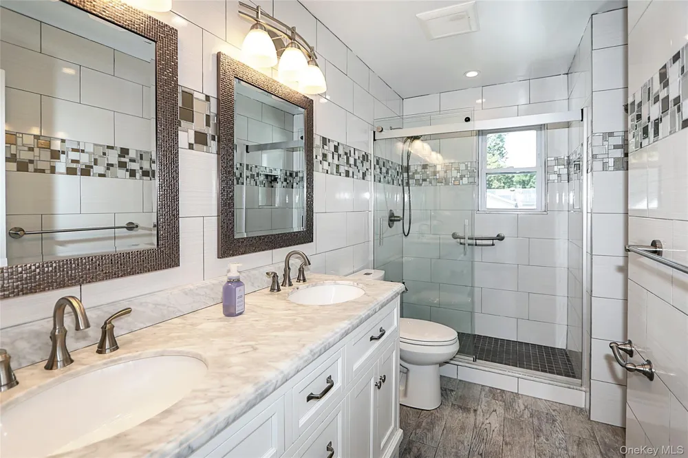25A Reynolds Street Huntington Station, NY 11746