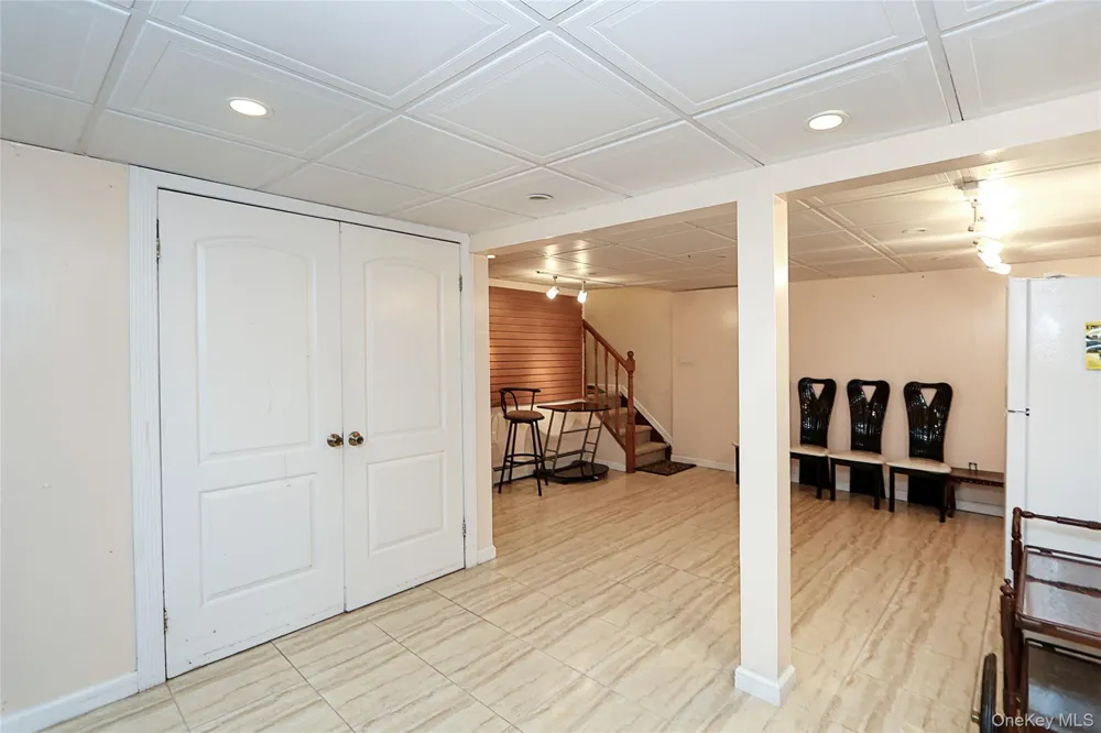 25A Reynolds Street Huntington Station, NY 11746