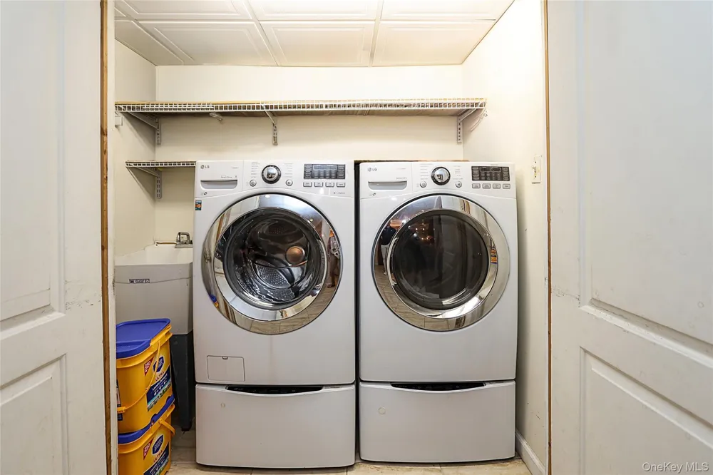 25A Reynolds Street Huntington Station, NY 11746